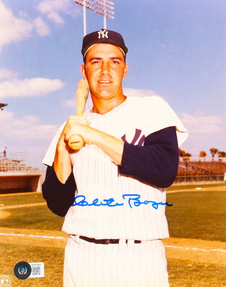 Clete Boyer New York Yankees Signed Vintage 8x10 Photo (Beckett)