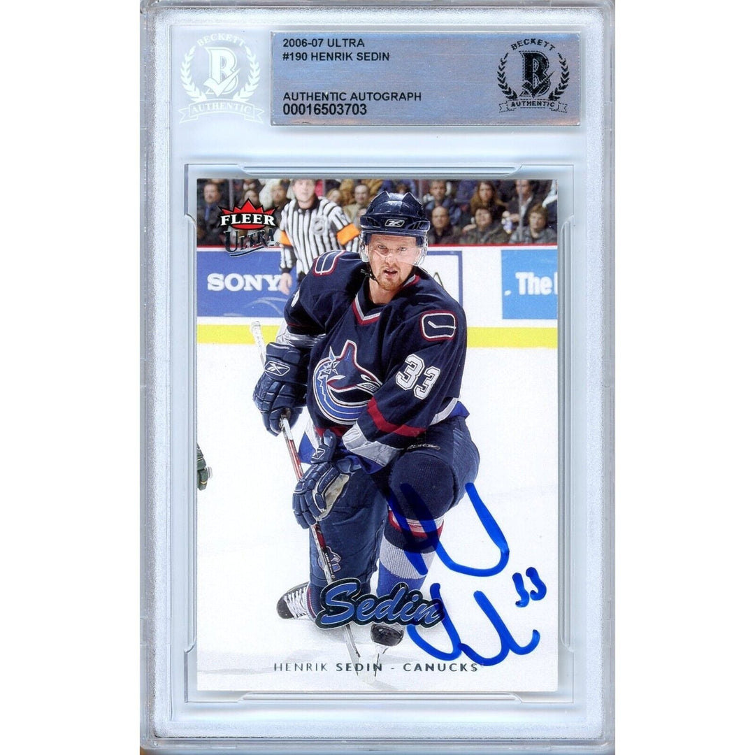 Henrik Sedin Vancouver Canucks Signed 2006-07 Fleer Ultra Hockey Card Beckett Auth Auto