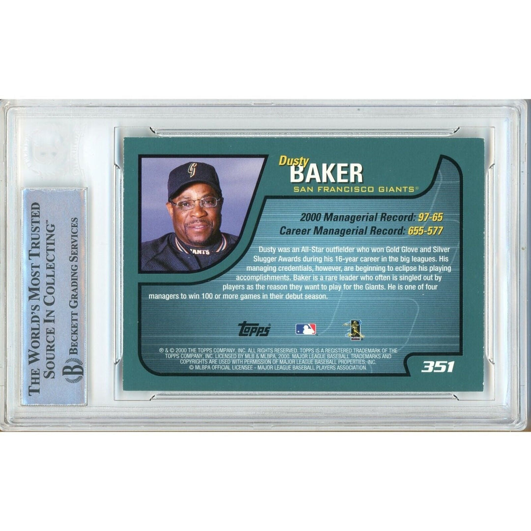 Dusty Baker San Francisco Giants Signed 2001 Topps Baseball Card Beckett Auth Auto Slab