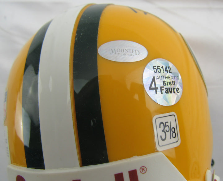 Brett Favre Signed Auto Mini Helmet w/ Hologram - Farve Hologram / Mounted Memories