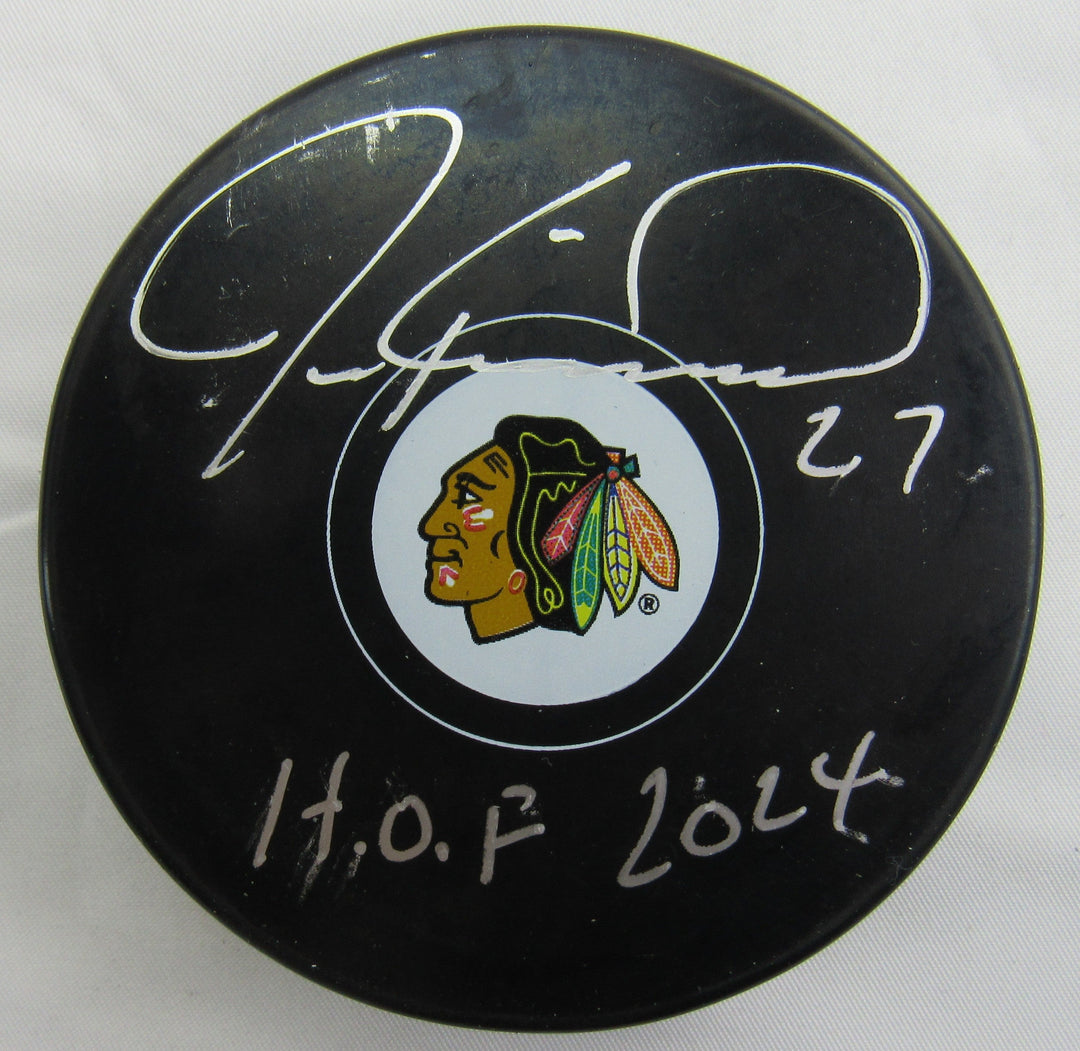 Jeremy Roenick Signed Blackhawks Logo Hockey Puck w/ Insc Beckett Hologram
