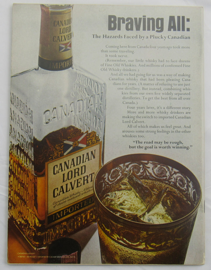 Bobby Hull Signed Sports Illustrated Magazine JSA WA168531