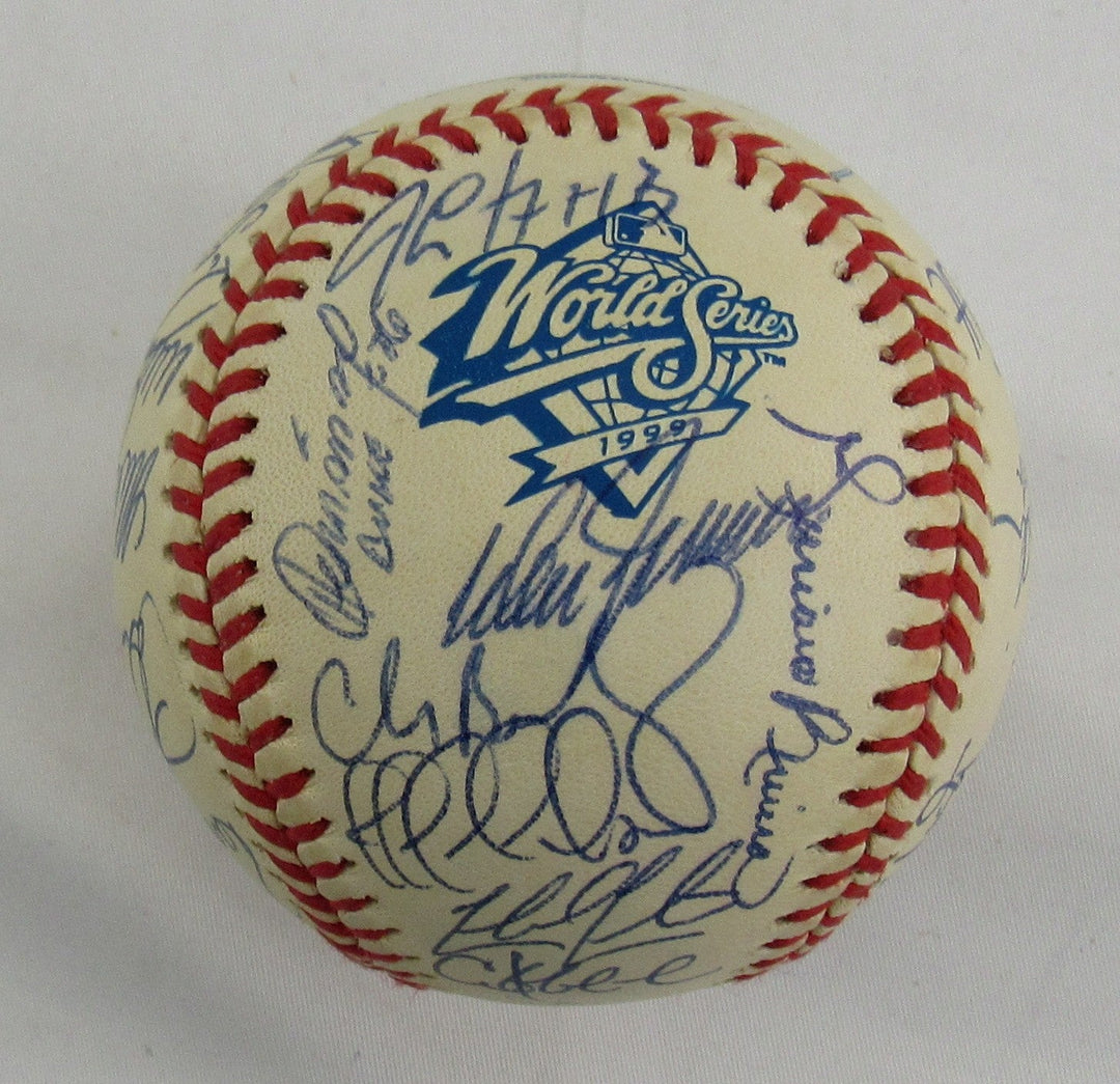 1999 New York Yankess Team Signed Rawlings Baseball PSA/DNA LOA B85569 Derek Jeter