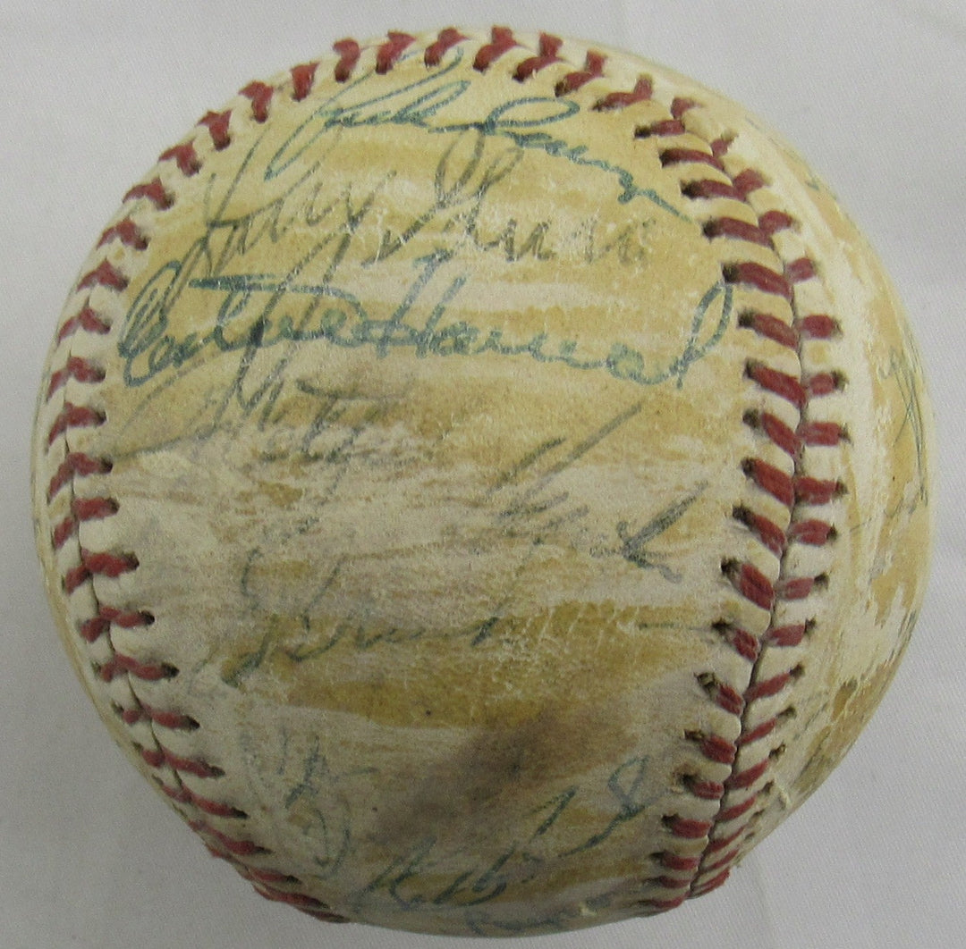 Thurman Munson Elston Howard Sparky Lyle +16 Signed Auto Yankees Team Signed Baseball PSA/DNA LOA V06430