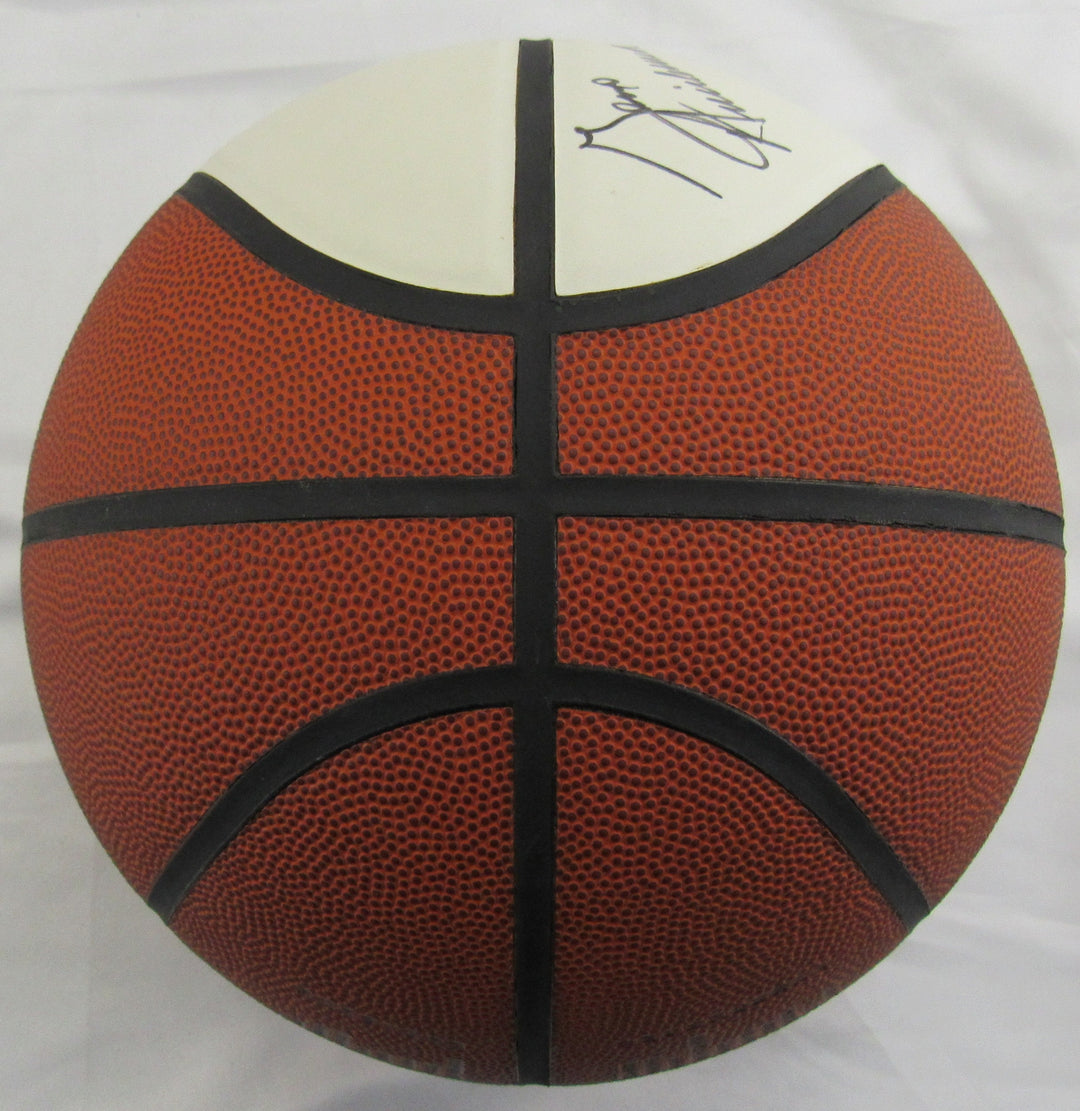 Geno Auriemma Signed Auto 2000 UConn National Champions Basketball JSA CL29252