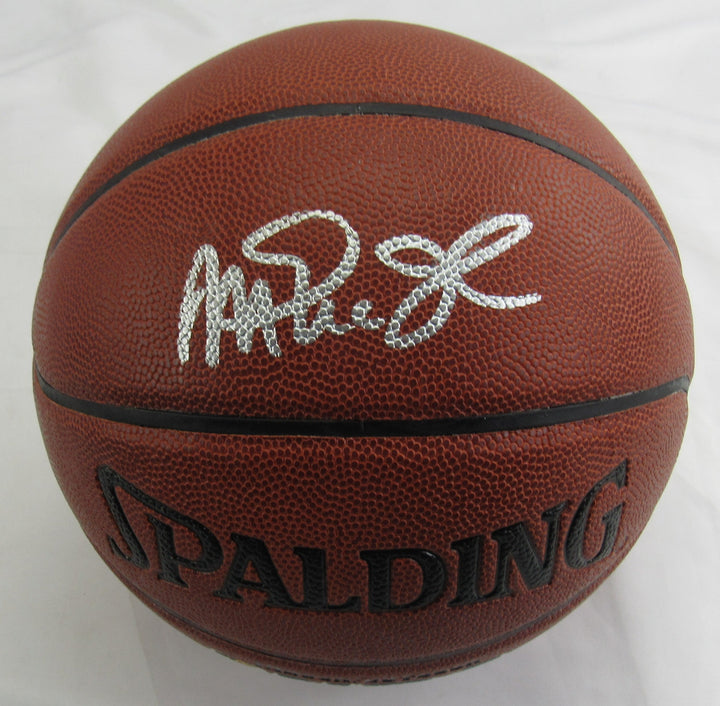 Magic Johnson Signed Auto Basketball PSA/DNA 6A17252