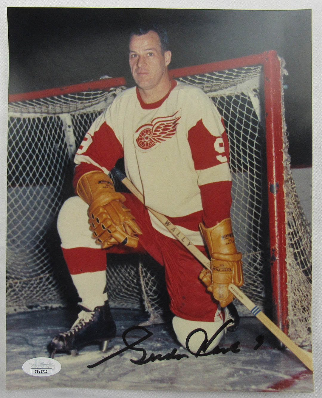 Gordie Howe Signed 8x10 Photo JSA CB21711