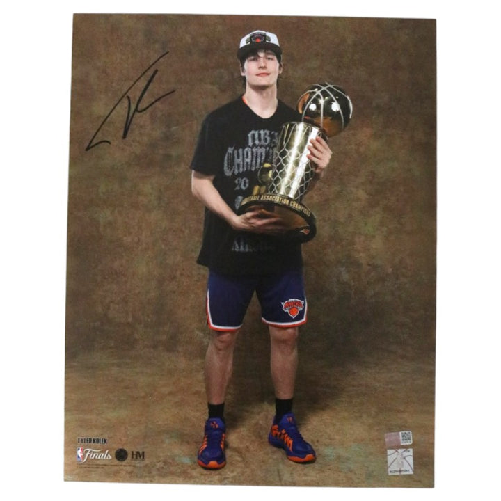 Tyler Kolek New York Knicks Autographed 11x14 Photograph with Trophy CX Auth