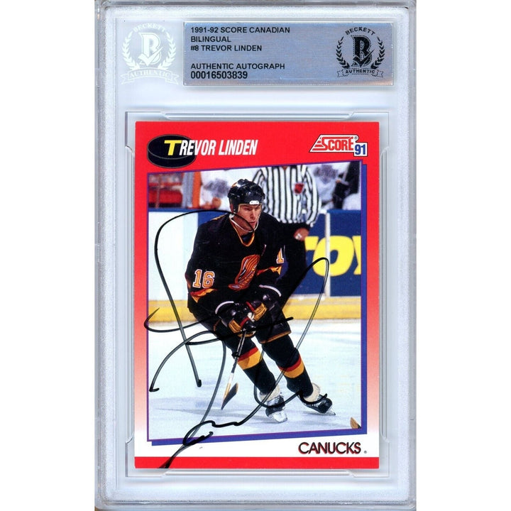 Hockey- Autographed- Trevor Linden Vancouver Canucks Signed 1991-92 Score Canadian Trading Card Beckett Authentic Auto Slab Front