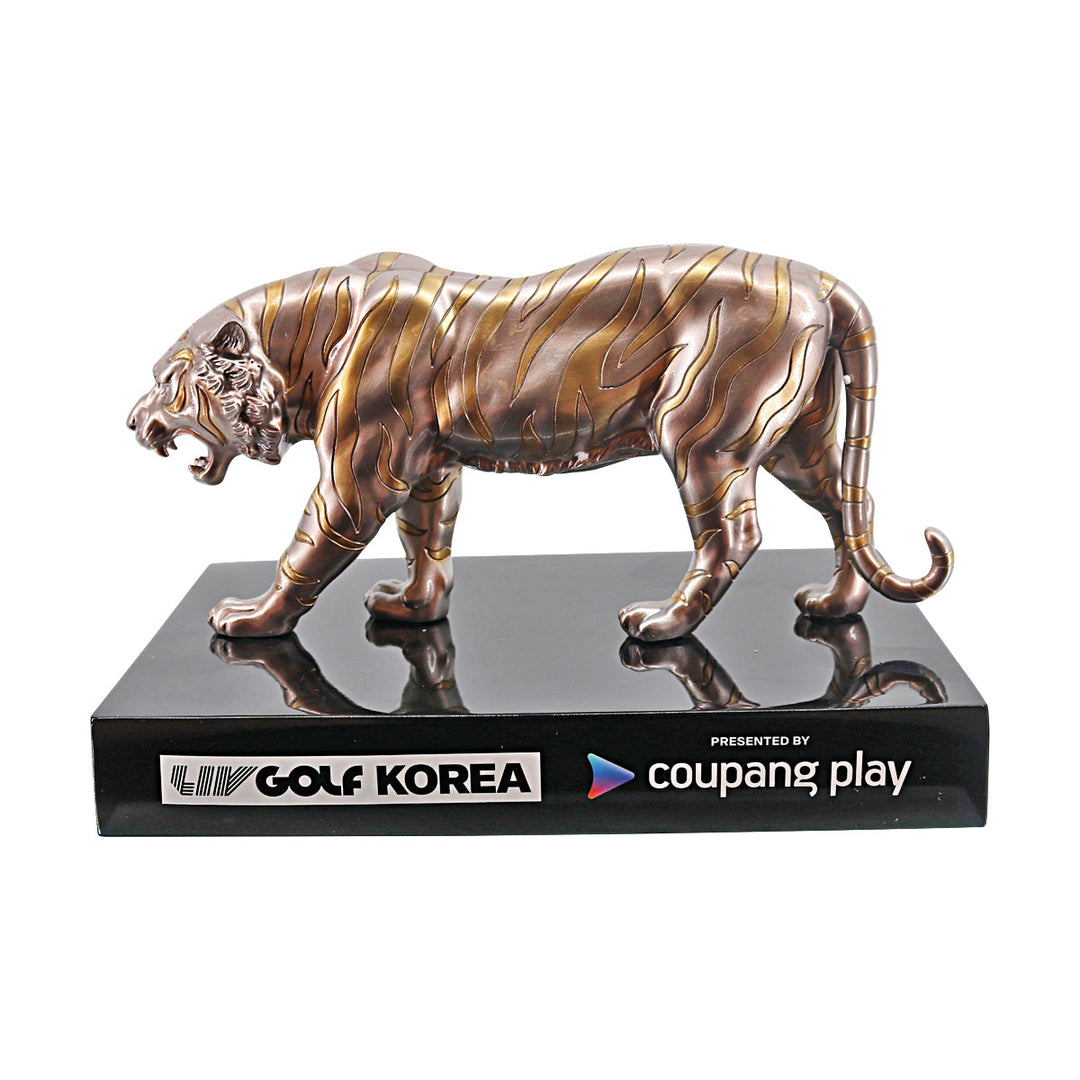 LIV Golf Korea 2025 L/E 42 of 60 Commemorative Tee Marker