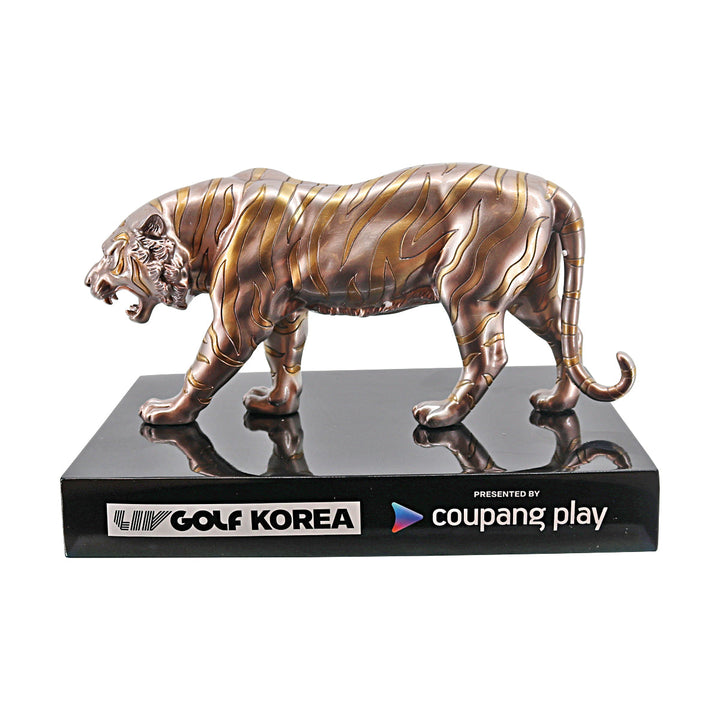 LIV Golf Korea 2025 L/E 34 of 60 Commemorative Tee Marker