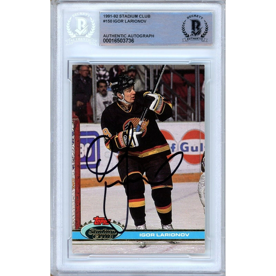 Igor Larionov Vancouver Canucks Signed 1991-92 Stadium Club Card BAS Auth Auto Slab