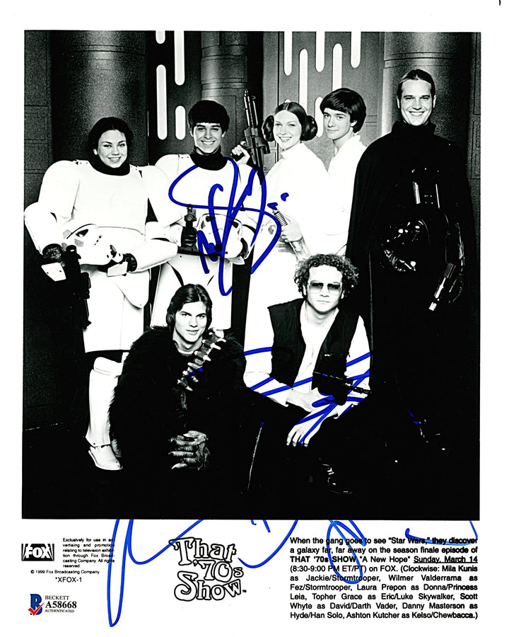 That 70s Show Cast Signed Stars Wars 8x10 Photo Mila Kunis, L. Prepon, W. Valderrama, D. Masterson BAS