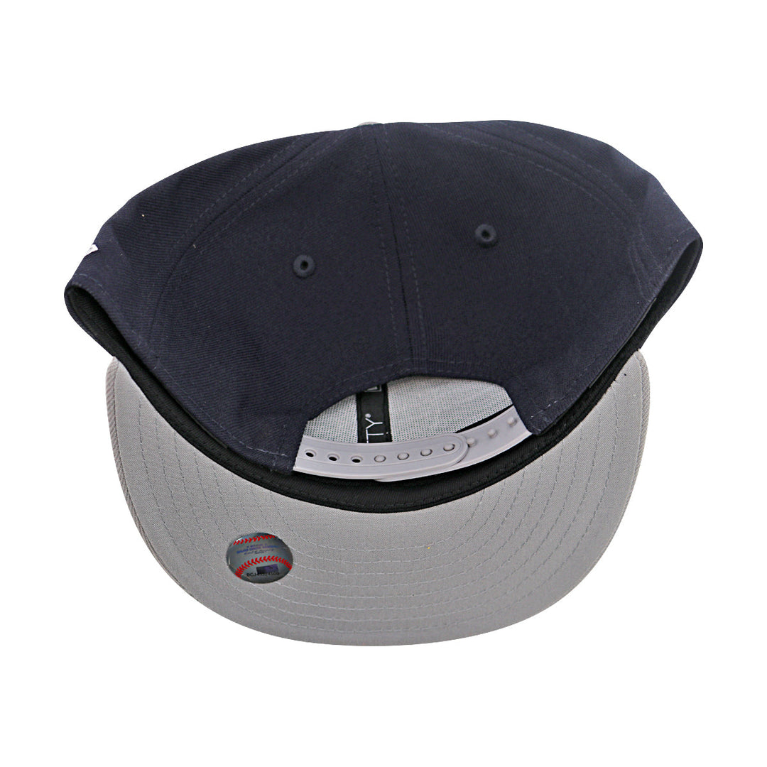 New York Yankees New Era Baseball Hat Cap 9FIFTY Snapback Road Navy Gray 