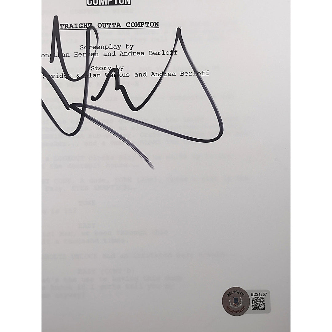 DJ Yella Signed N.W.A. 'Straight Outta Compton' Full Movie Script Beckett Authentic Cert