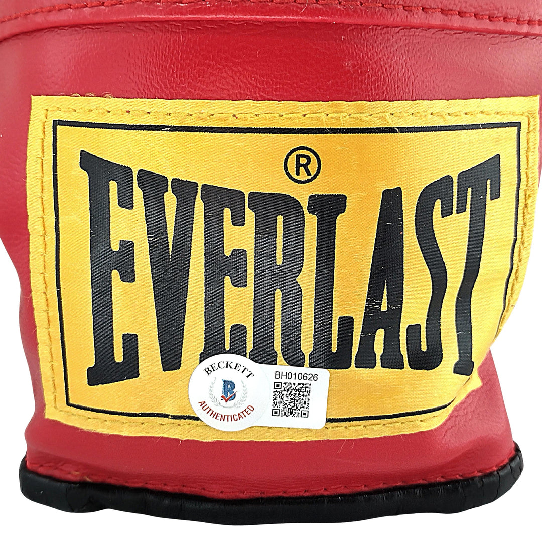 Fernando Vargas Jr. Signed Everlast Red Boxing Glove Proof Photo Beckett Authentication
