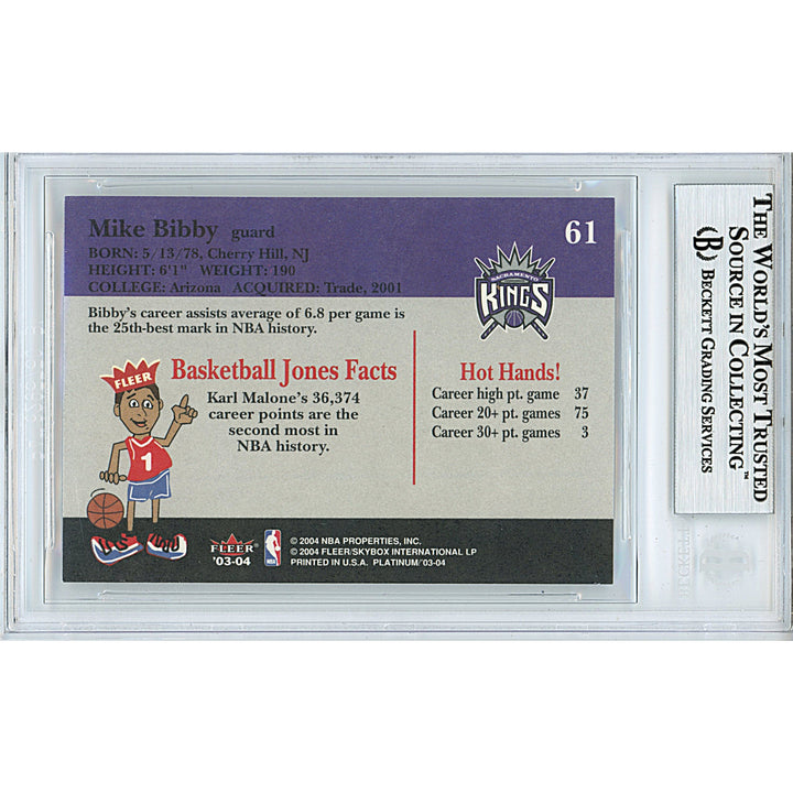 Mike Bibby Signed Sacramento Kings 2003-04 Fleer Basketball Trading Card Beckett Slab