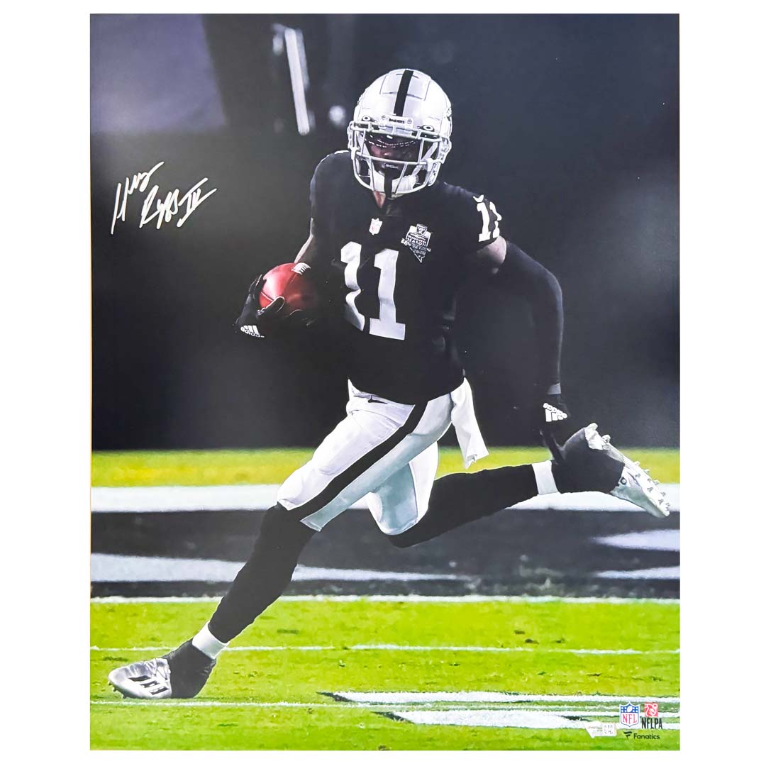 Henry Ruggs III Signed Pose 2 Football 16x20 Photo (Fanatics)
