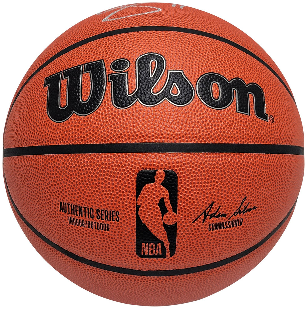 DeMar DeRozan Auto Indoor Outdoor Authentic Game Basketball Kings, Bulls Beckett