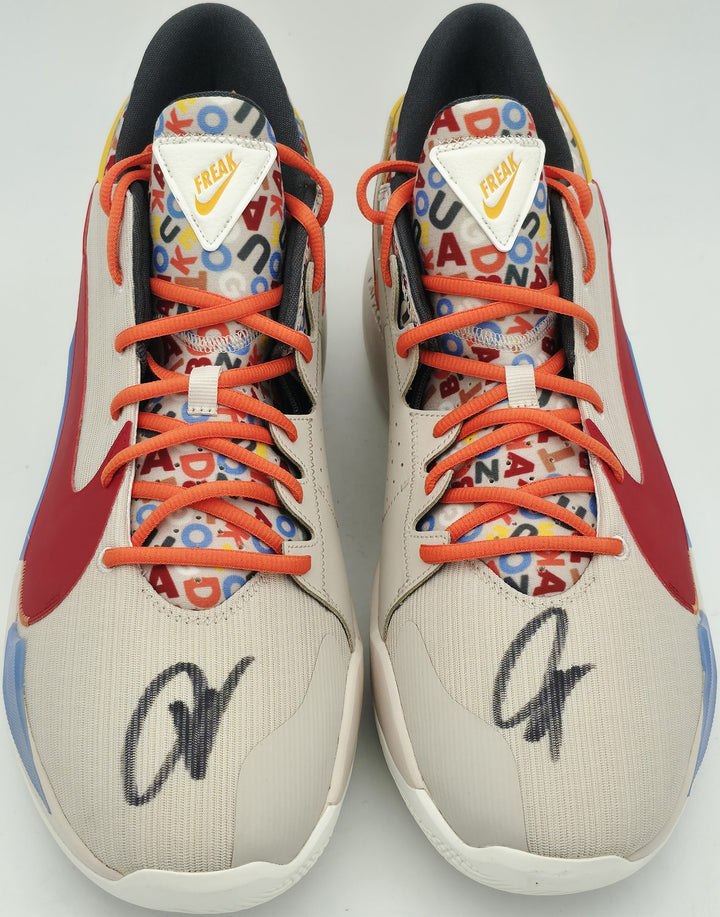 Giannis Signed PE Promo Nike Zoom Freak 5 Shoes Size 16 BAS Witness