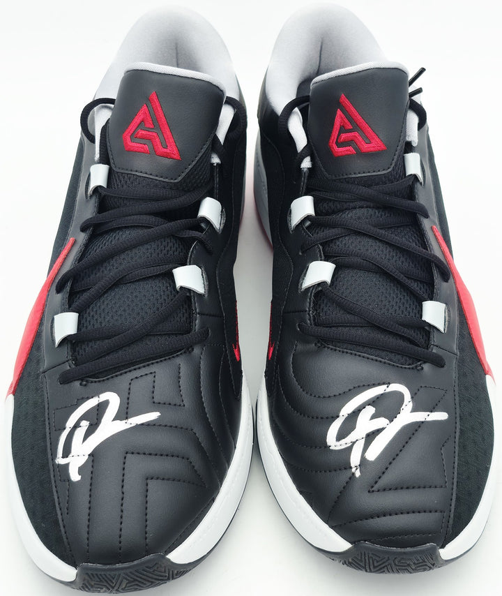 Giannis Signed 2023 PE Promo Nike Zoom Freak 5 Shoes Size 17 BAS Witness