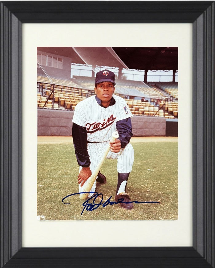 Rod Carew signed Minnesota Twins MLB 8x10 Photo Framed- COA (HOF)