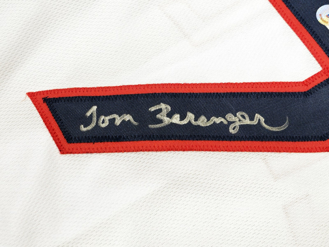 Tom Berenger Auto Signed White Jersey Major League Jake Taylor Beckett Witness