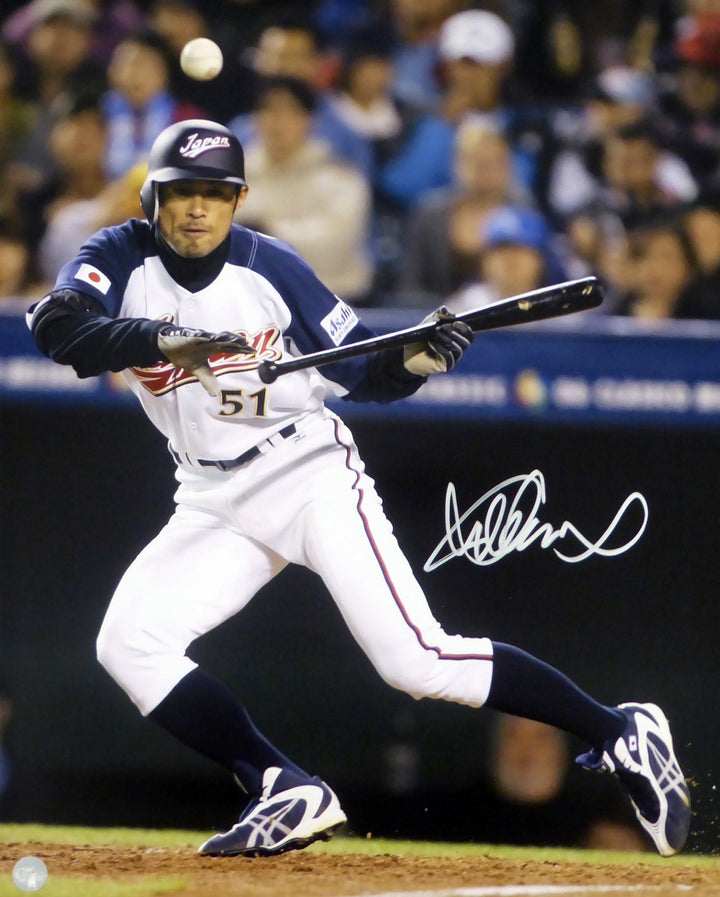 Ichiro Suzuki Autographed Signed 16x20 Photo WBC Japan IS Holo