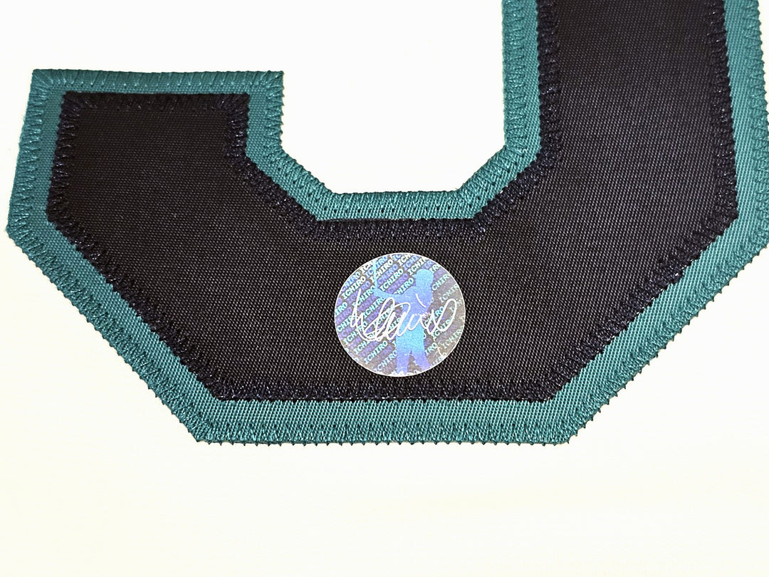 Mariners Ichiro Suzuki Auto White AUTH Mitchell Ness 01 All Star Patch Jersey 48