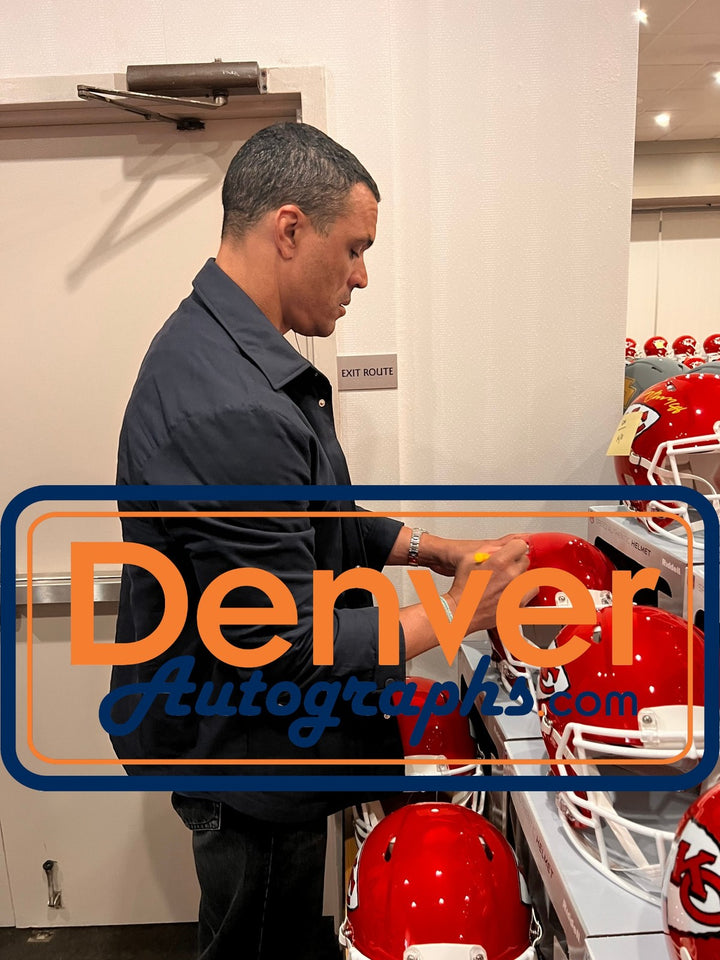 Tony Gonzalez Autographed Kansas City Chiefs Authentic Helmet Beckett W 56438