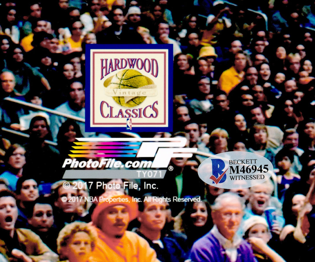 Shaquille O'Neal Signed 16x20 Photo Los Angeles Lakers Beckett BAS Witness