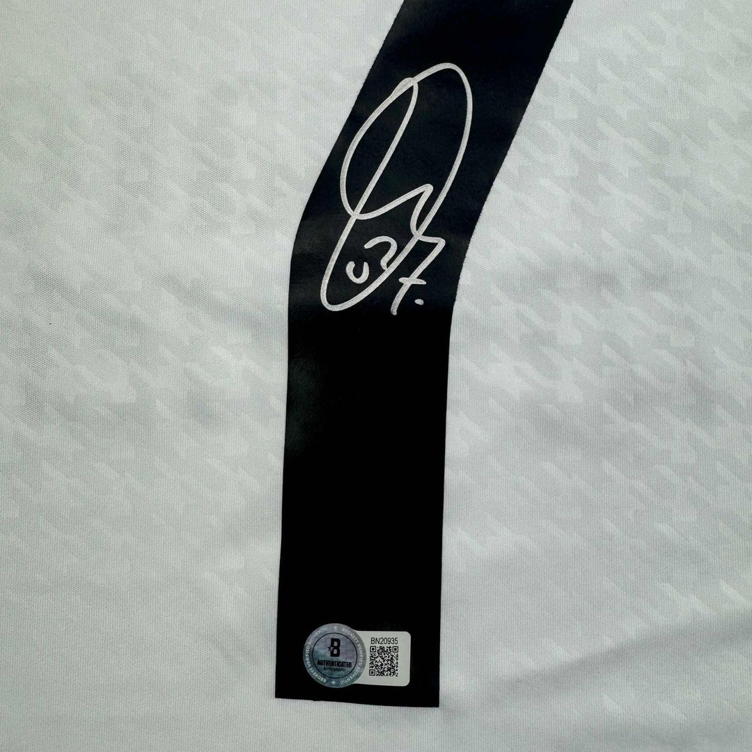 Framed Autographed/Signed Vini Vinicius Jr. #7 35x39 Real Madrid Jersey COA