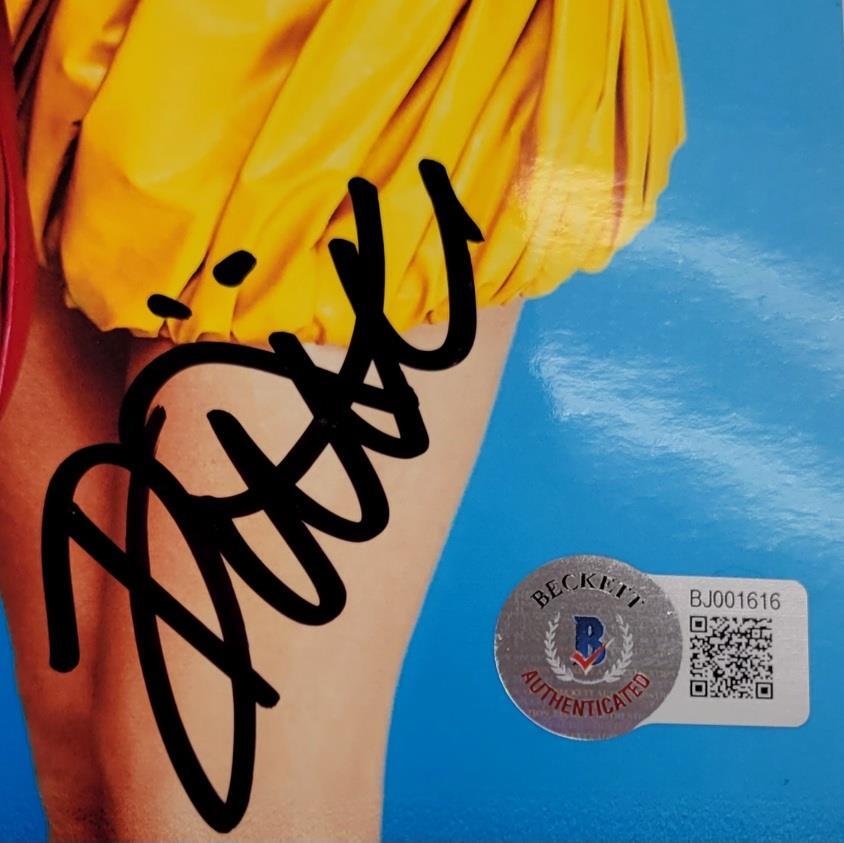 Dixie & Charli D'Amelio signed 8x10 photo TikTok autograph ~ Beckett BAS