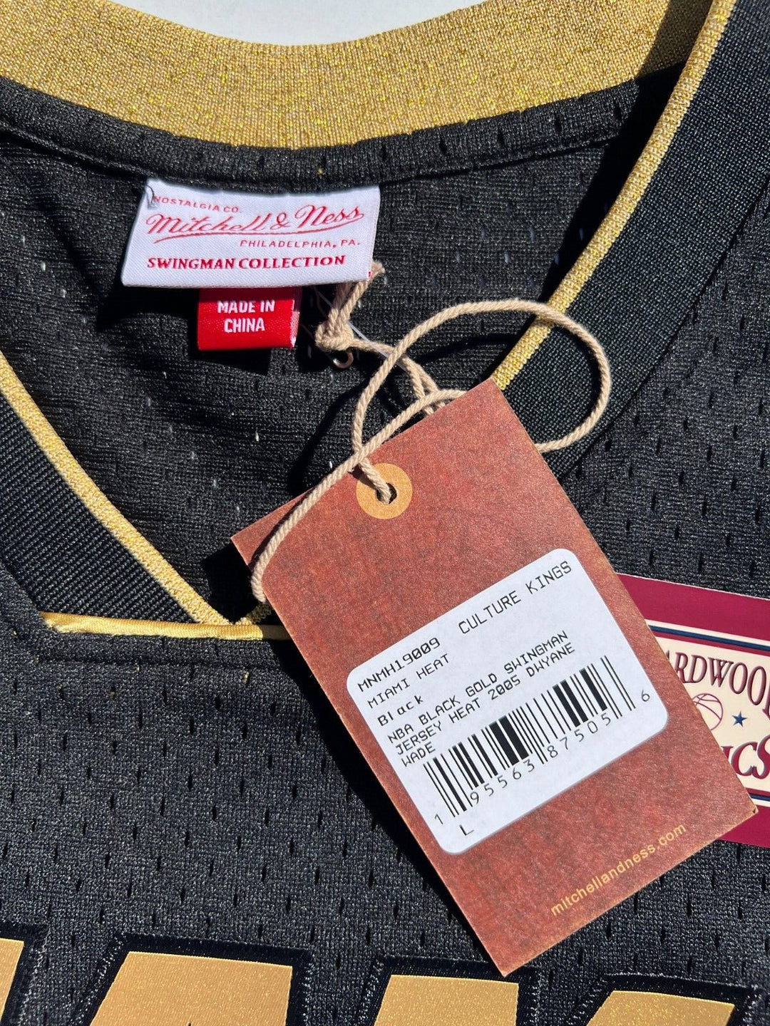 DWYANE WADE SIGNED MIAMI HEAT MITCHELL & NESS GOLD BASKETBALL JERSEY JSA
