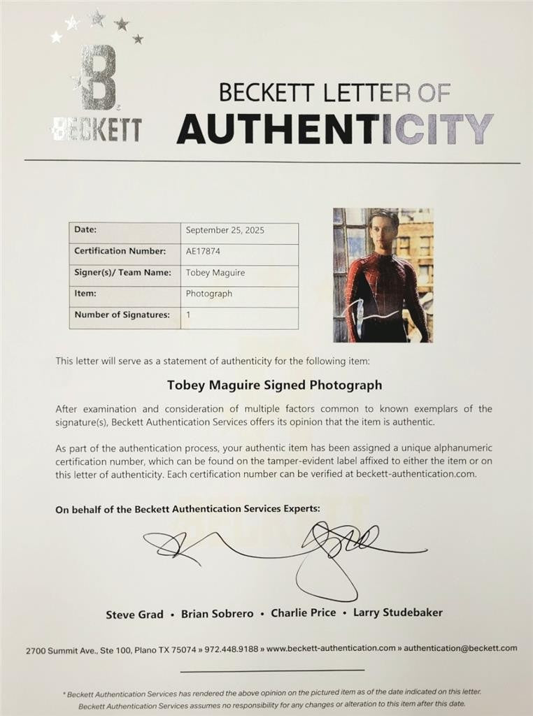Tobey Maguire signed Spider-Man 11x14 photo autograph (B) ~ Beckett BAS