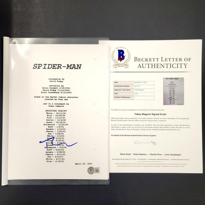Tobey Maguire signed Spider-Man Full Movie Script autograph A ~ Beckett BAS LOA