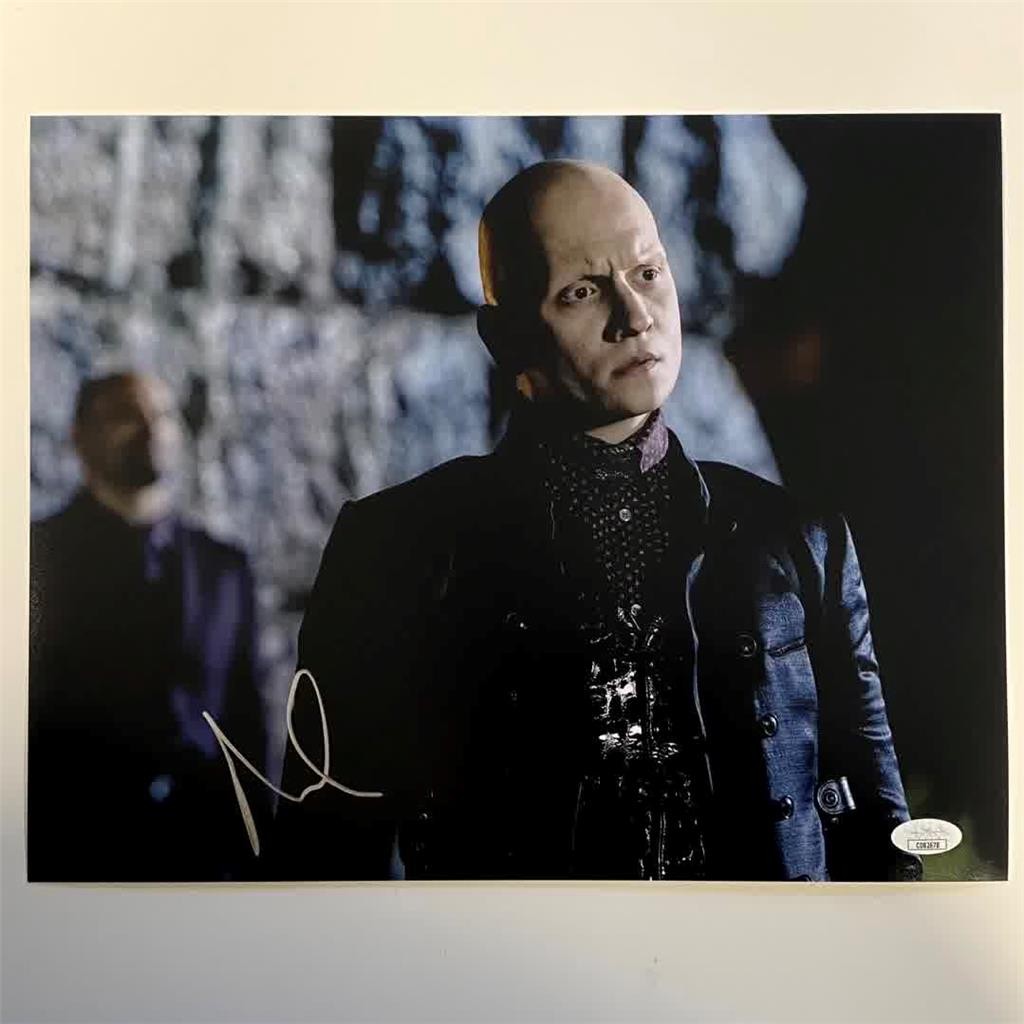 Anthony Carrigan signed Gotham 11x14 Photo Victor Zsasz autograph ~ JSA