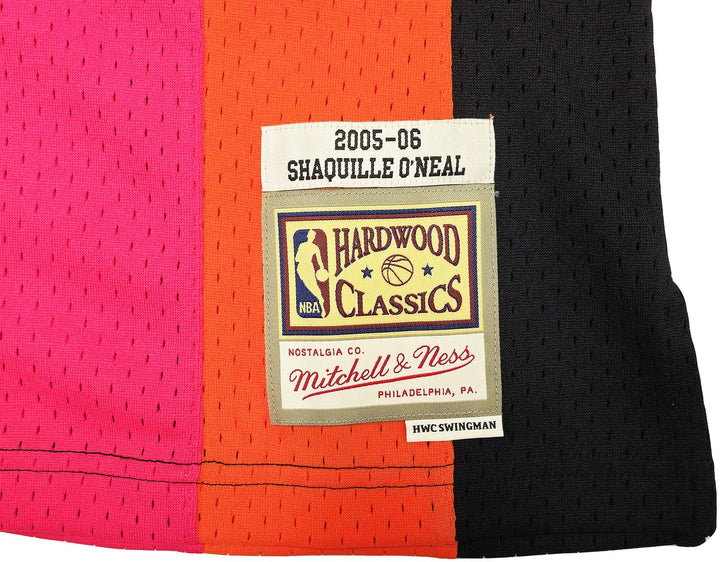 Heat Shaquille O'Neal Auto Black Auth Mitchell Ness 05-06 Swingman Jersey L PSA
