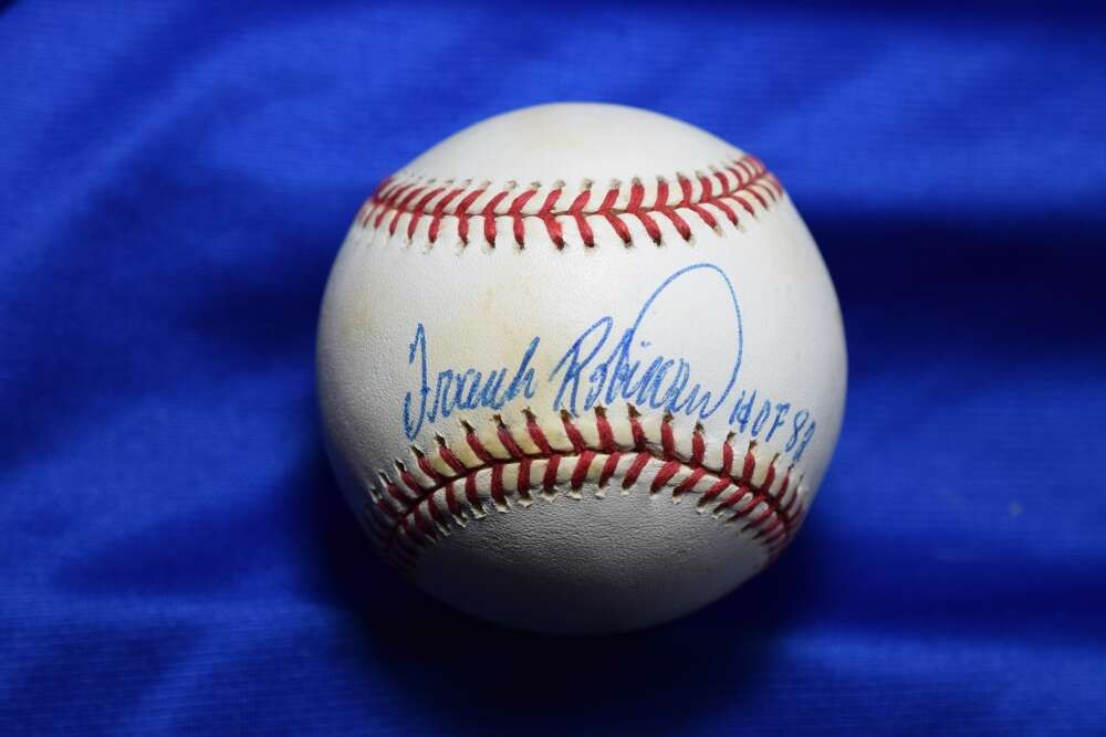 Frank Robinson PSA DNA Autograph Major League OML Signed Baseball HOF 82