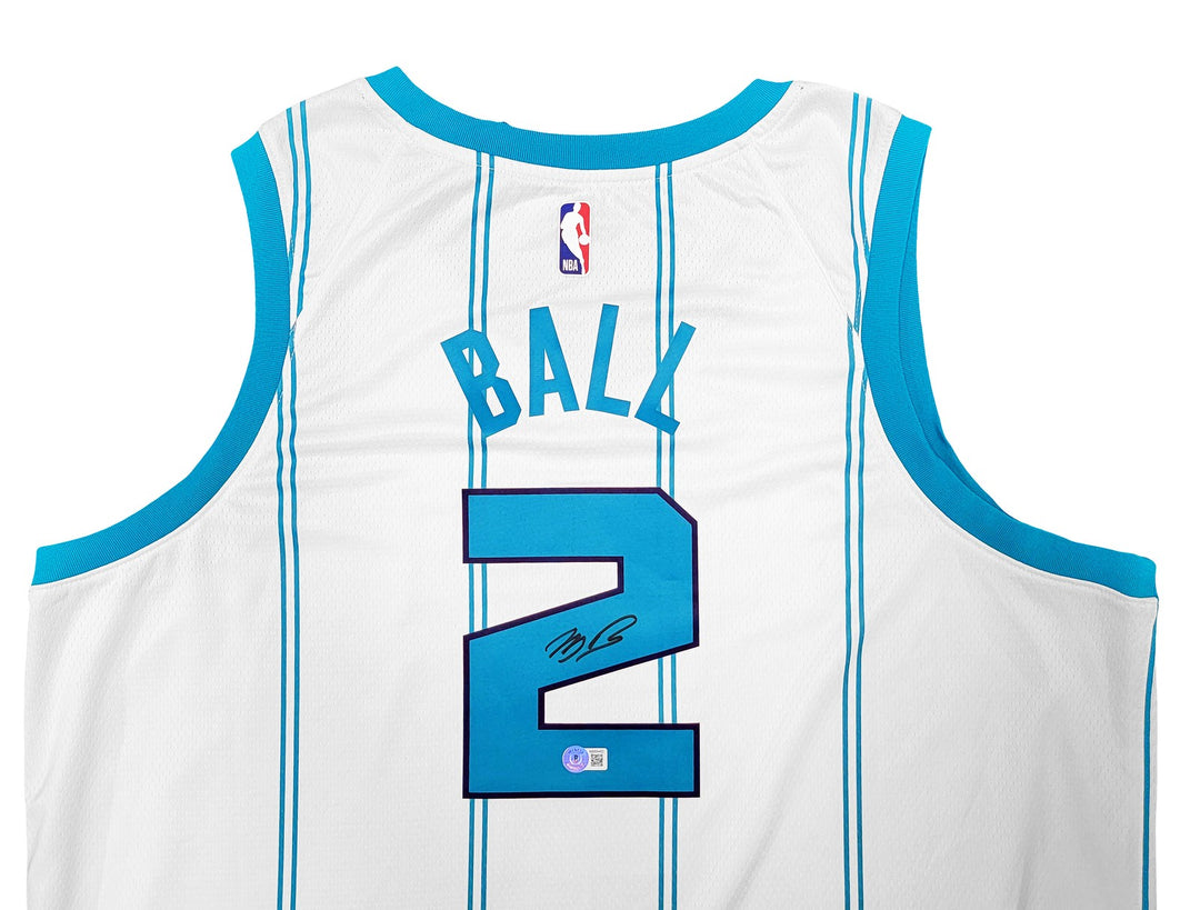 Charlotte Hornets LaMelo Ball Signed White Nike Swingman Jersey Size XXL Beckett