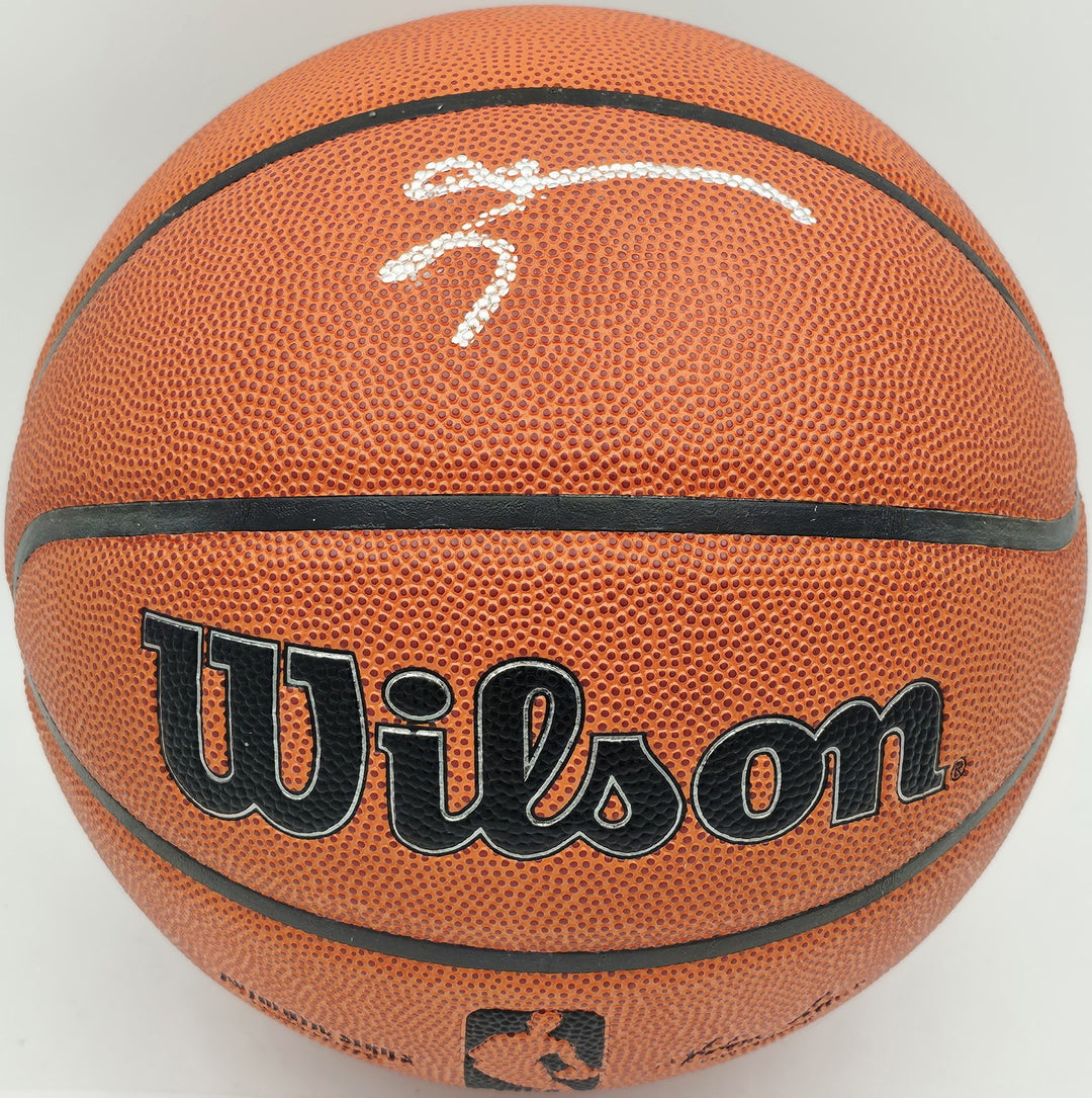 Allen Iverson Auto Authentic Series Indoor/Outdoor Basketball 76ers Beckett Wit