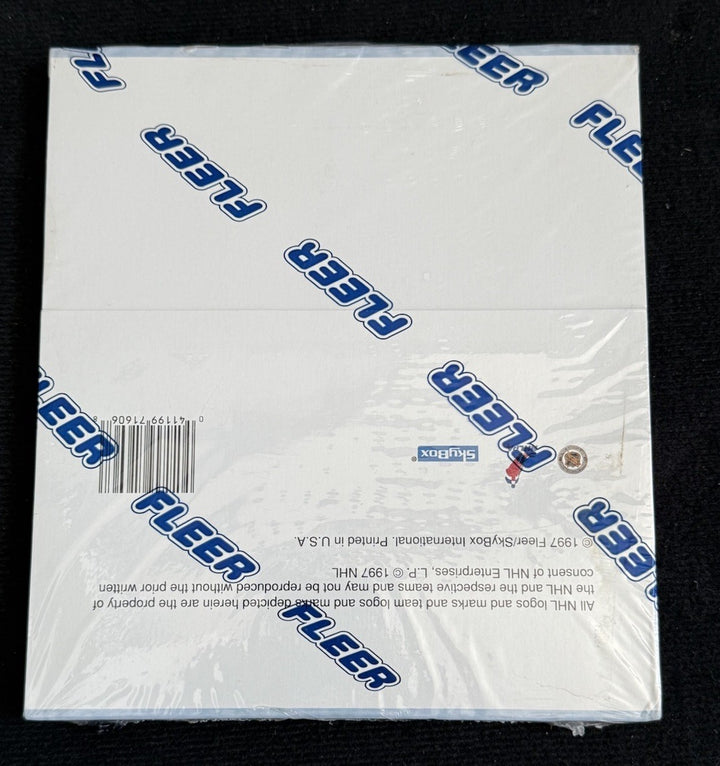 1996-97 Fleer Metal Universe Hockey Factory Sealed Retail Box 18 Packs Inserts