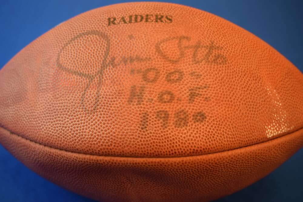Jim Otto PSA DNA Autograph Official NFL Game Issue Signed Football HOF 1980