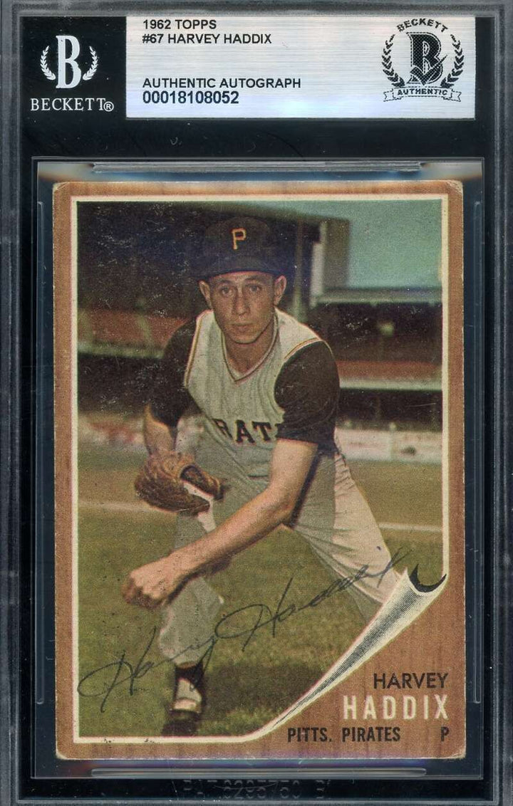 Harvey Haddix Beckett BAS Vintage Signed 1962 Topps Autograph