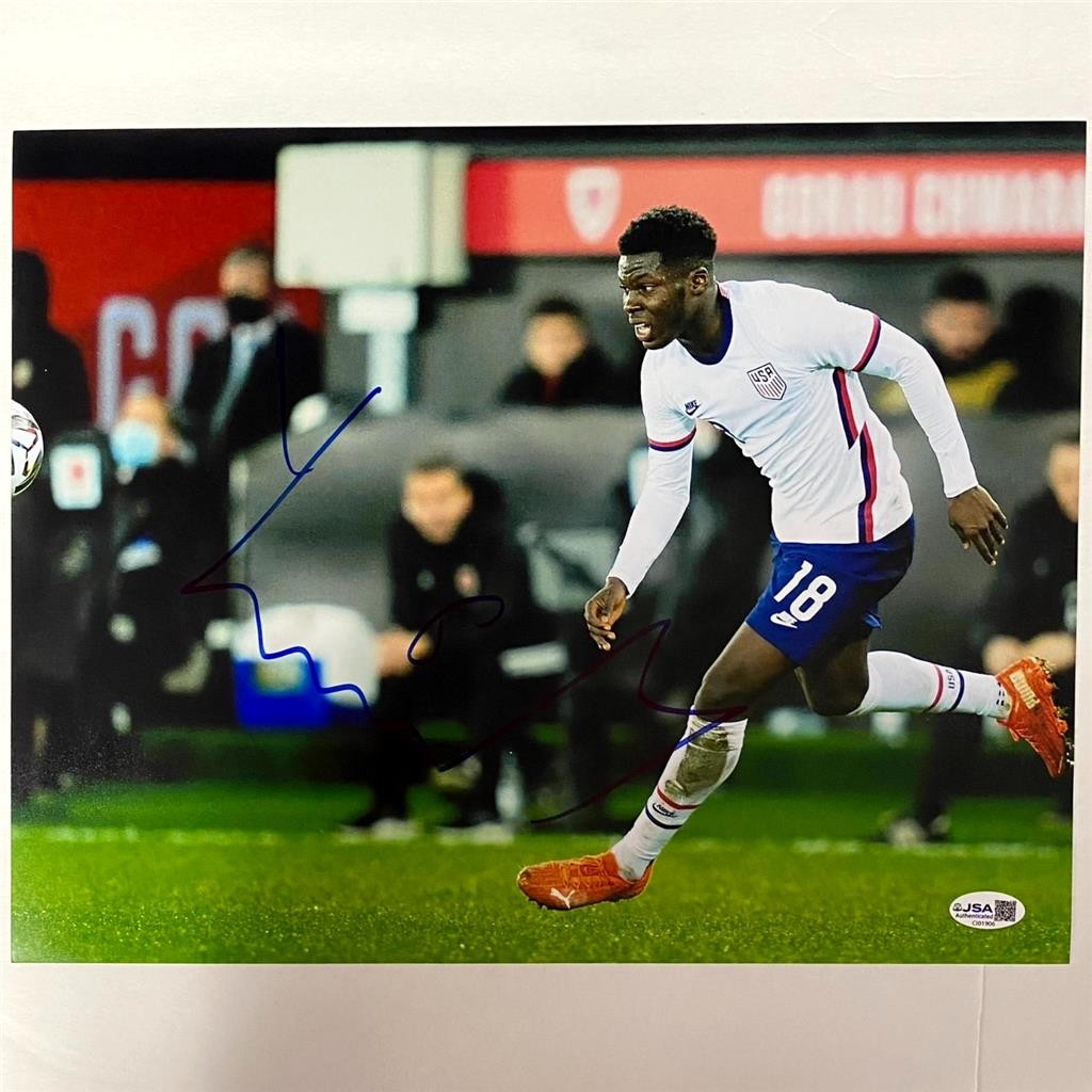 Yunus Musah signed Team USA USMNT 11x14 photo autograph ~ JSA