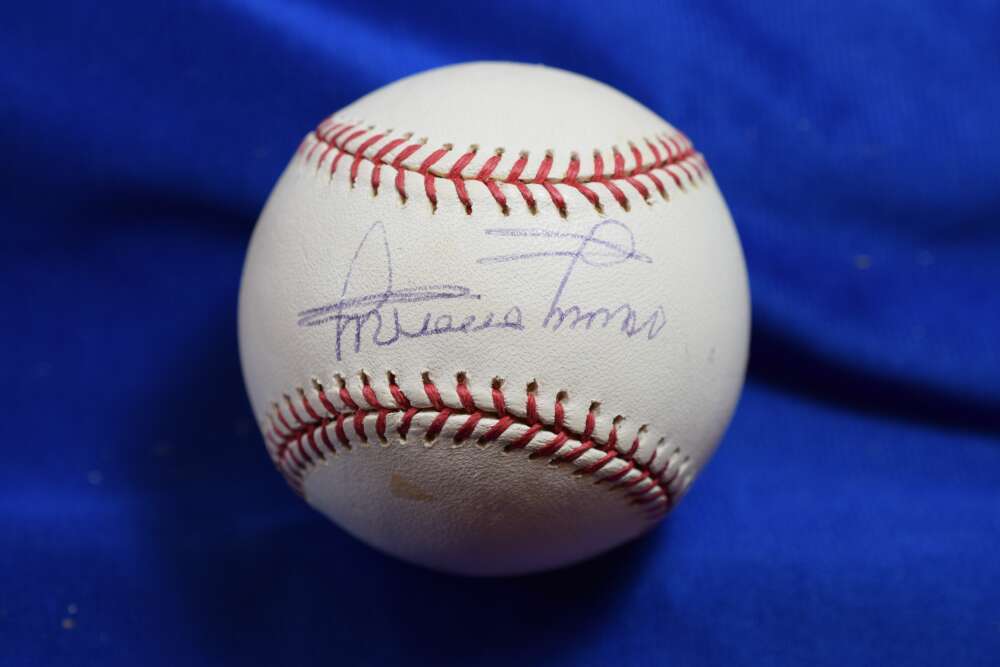 Minnie Minoso PSA DNA Autograph Major League Signed Baseball 5 Decades