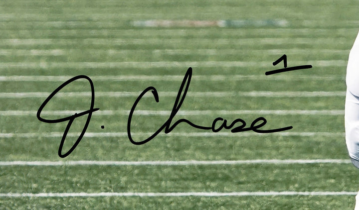 Ja'Marr Chase Signed 16x20 Photo Cincinnati Bengals Beckett BAS Witness