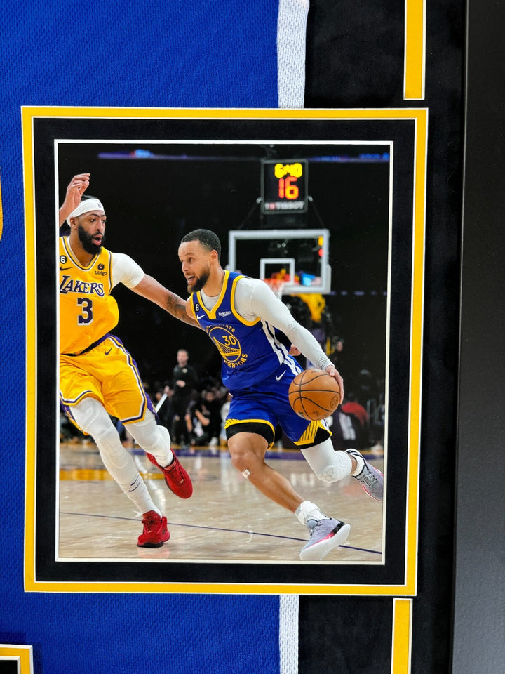 Stephen Curry Autographed Golden State Warriors Jersey Framed JSA Signed Steph