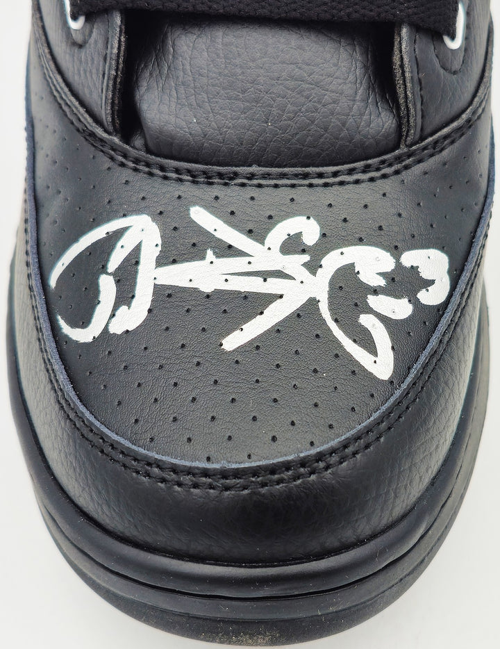 Patrick Ewing Auto Black Athletics 33 HI Right Shoe Knicks Size 13 Beckett