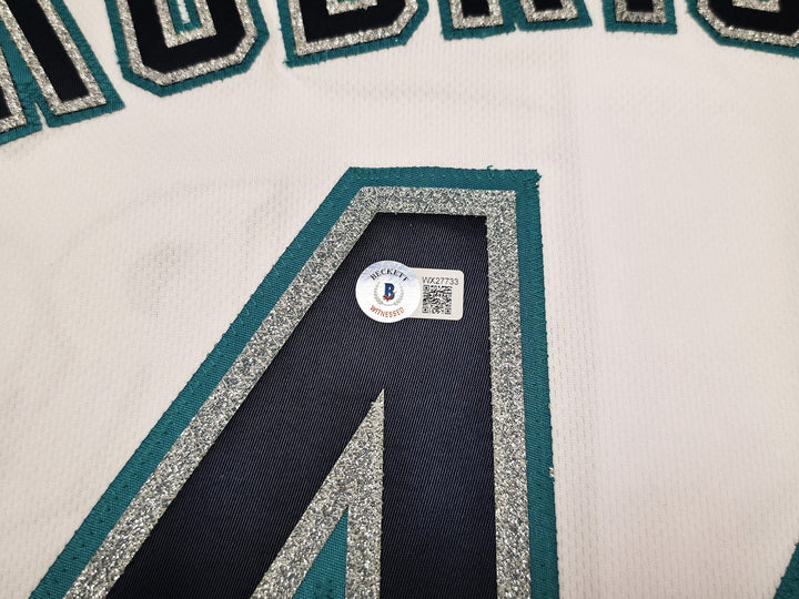 Mariners Julio Rodriguez Auto White Nike Authentic Collection Jersey 48 Beckett